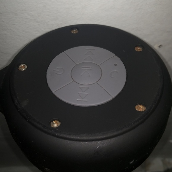 Bluetooth speaker - Picture 2 of 2